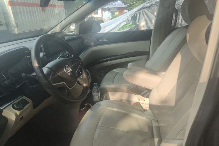 Used Buick GL8 2021 Land Cruiser Executive Class 652T Comfort Model Left Front Seat