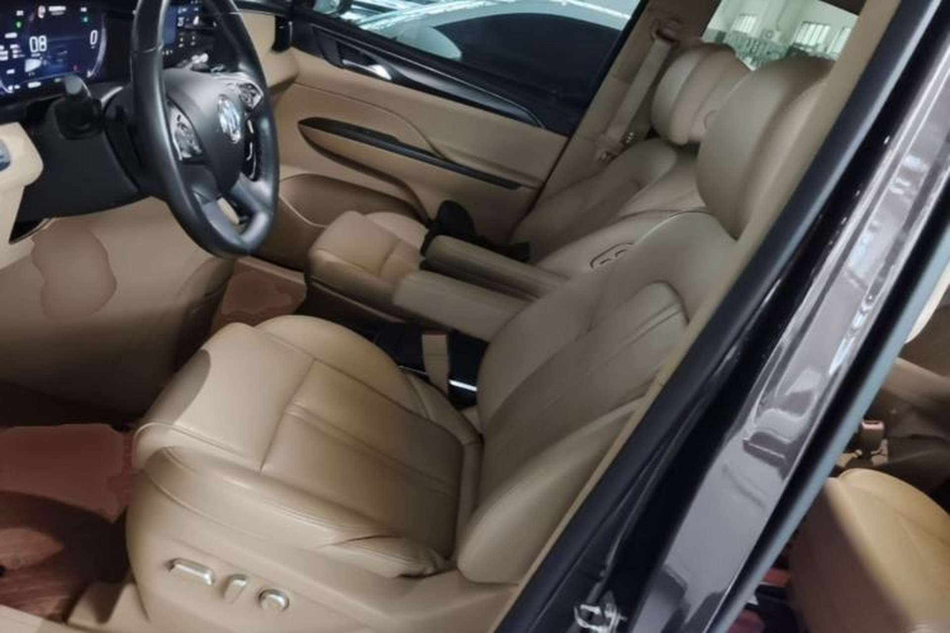 Used Buick GL8 2021 ES Land Cruiser 653T Luxury Edition Left Front Seat