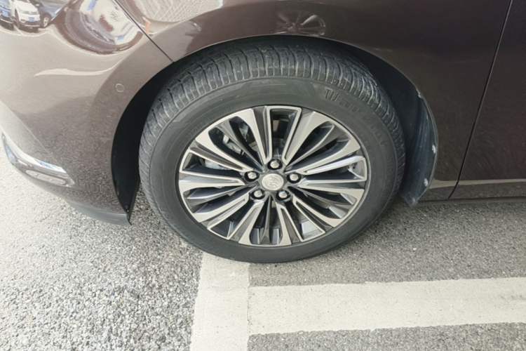 Used Buick GL8 2021 ES Landtrek 653T Luxury Model Left Front Wheel Hub