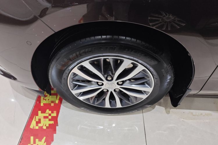 Used Buick GL8 2021 ES Land Cruiser 653T Luxury Edition Left Front Wheel Hub