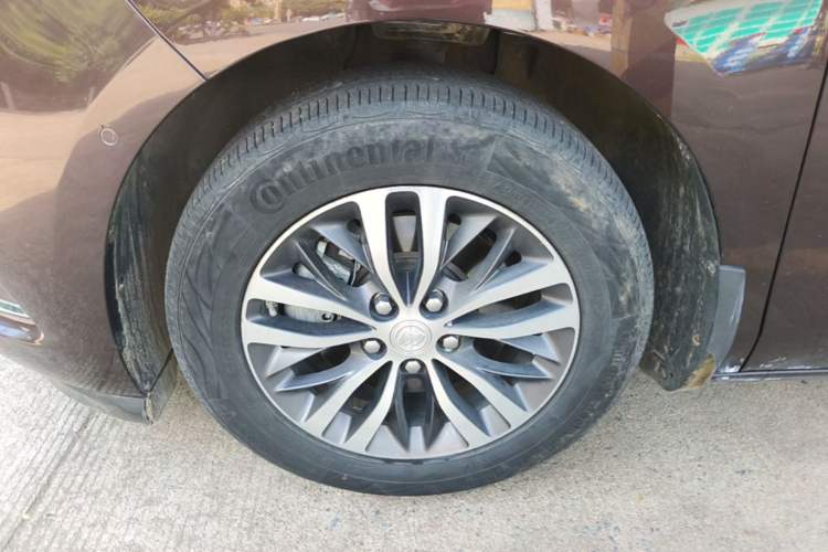 Used Buick GL8 2021 ES Land Cruiser 653T Luxury Edition Left Front Wheel Hub