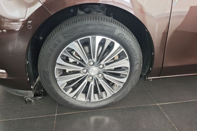 Used Buick GL8 2021 ES Landtrek 653T Luxury Model Left Front Wheel Hub