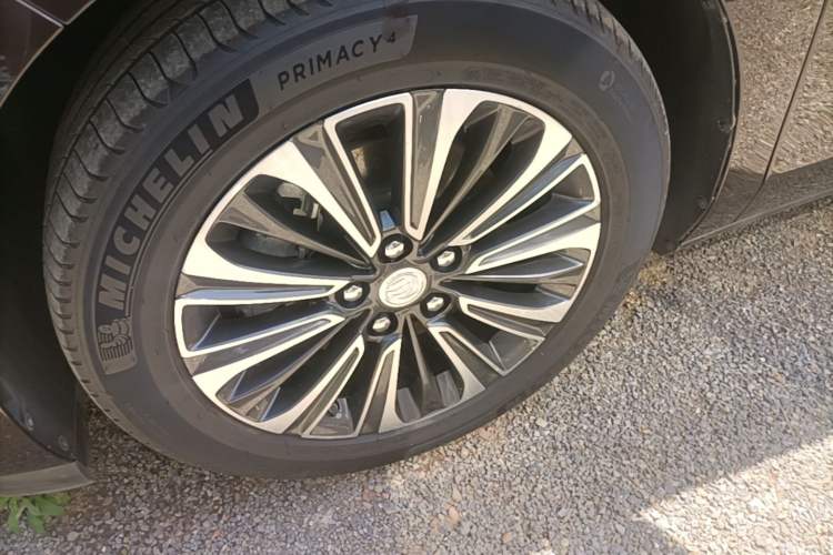 Used Buick GL8 2021 ES Landtrek 653T Luxury Model Left Front Wheel Hub