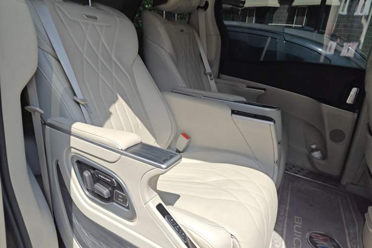 Used Buick GL8 2021 Land Cruiser Executive Class 652T Luxury Model Left Rear Seat