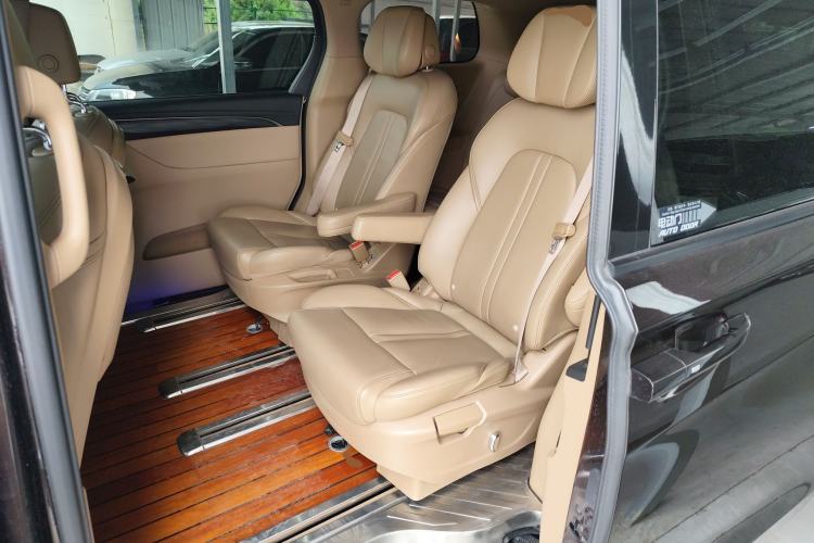 Used Buick GL8 2021 ES Land Cruiser 653T Luxury Edition Left Rear Seat