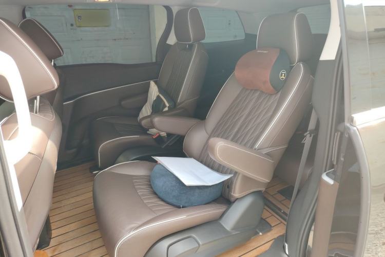 Used Buick GL8 2021 Land Cruiser Executive Class 652T Luxury Model Left Rear Seat