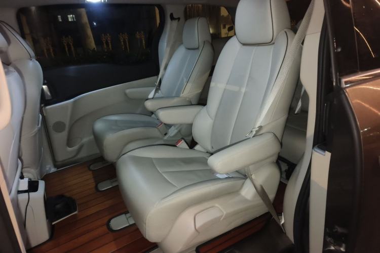 Used Buick GL8 2021 Land Cruiser Executive Class 652T Luxury Model Left Rear Seat
