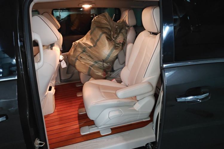 Used Buick GL8 2021 Land Cruiser Executive Class 652T Luxury Model Left Rear Seat