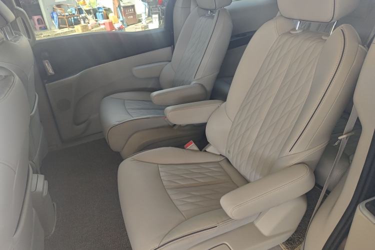 Used Buick GL8 2021 Land Cruiser Executive Class 652T Luxury Model Left Rear Seat