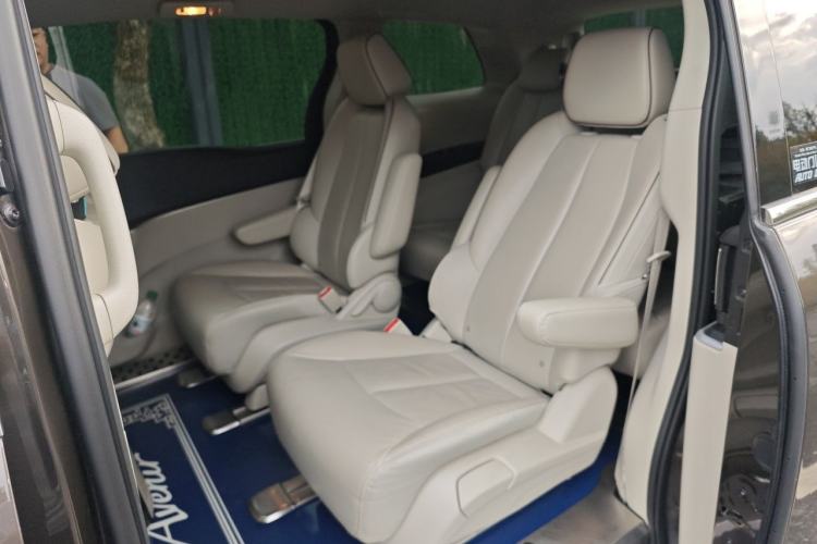Used Buick GL8 2021 Land Cruiser Executive Class 652T Luxury Model Left Rear Seat