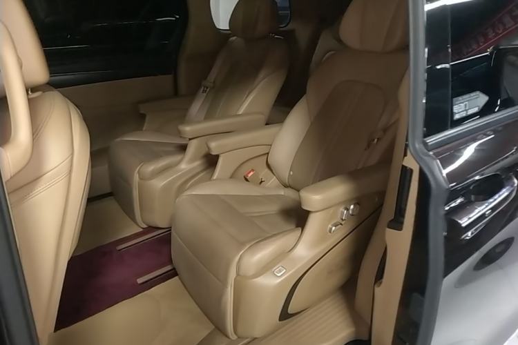 Used Buick GL8 2021 ES Land Cruiser 653T Flagship Model Left Rear Seat