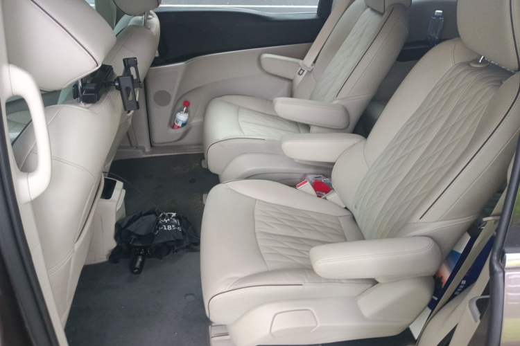 Used Buick GL8 2021 Land Cruiser Executive Class 652T Luxury Model Left Rear Seat
