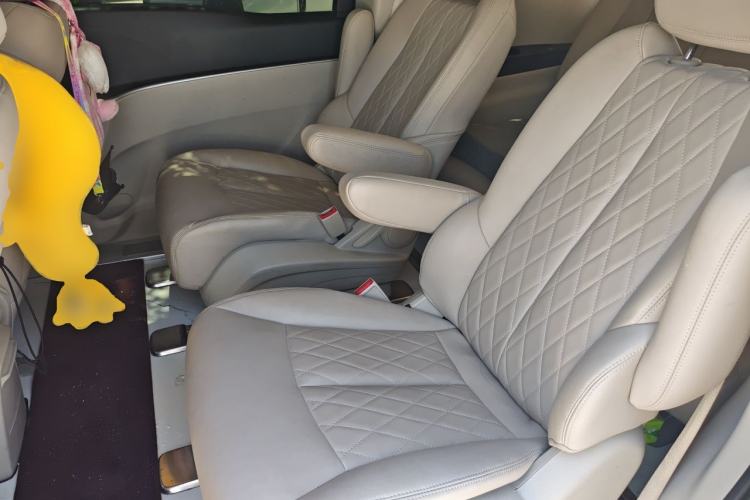 Used Buick GL8 2021 Land Cruiser Executive Class 652T Luxury Model Left Rear Seat