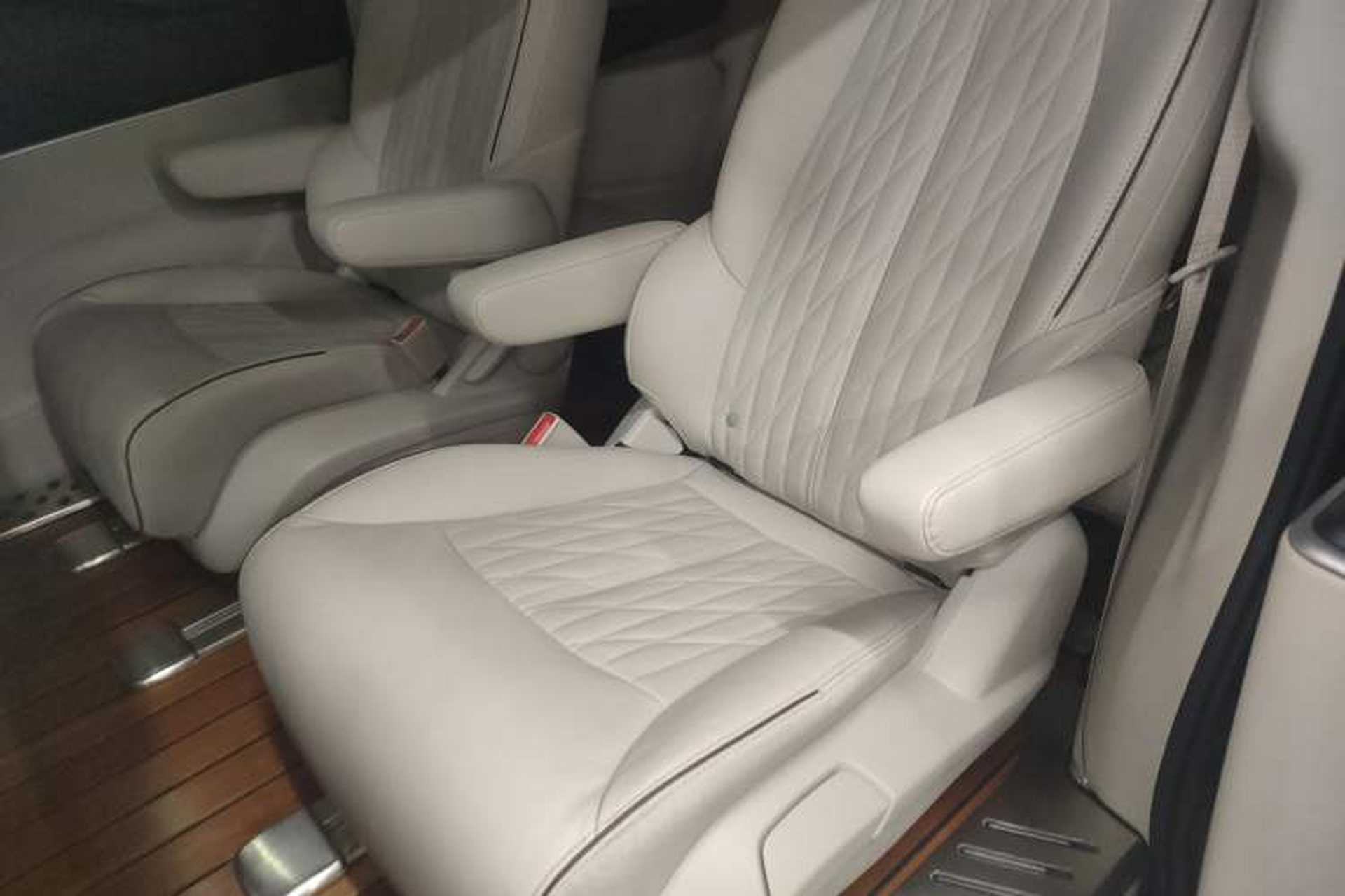 Used Buick GL8 2021 Land Cruiser Executive Class 652T Luxury Model Left Rear Seat