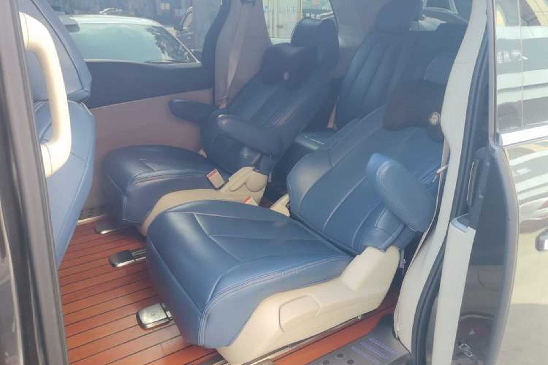Used Buick GL8 2021 Land Cruiser Executive Class 652T Luxury Model Left Rear Seat