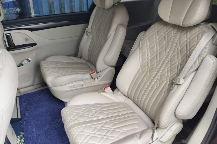 Used Buick GL8 2021 ES Landtrek 653T Comfort Edition Left Rear Seat