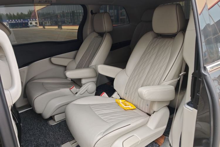 Used Buick GL8 2021 Land Cruiser Executive Class 652T Luxury Model Left Rear Seat