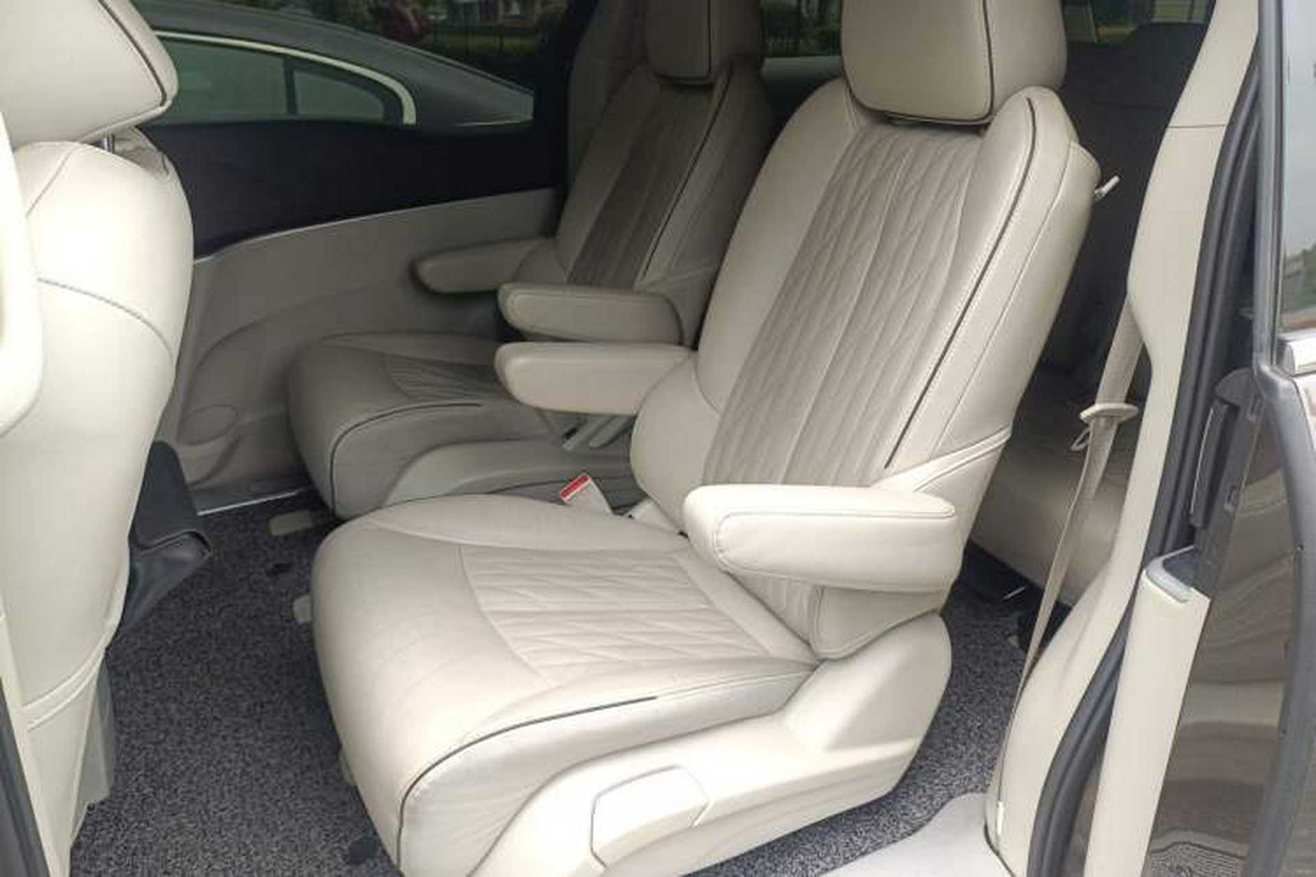 Used Buick GL8 2021 Land Cruiser Executive Class 652T Luxury Model Left Rear Seat