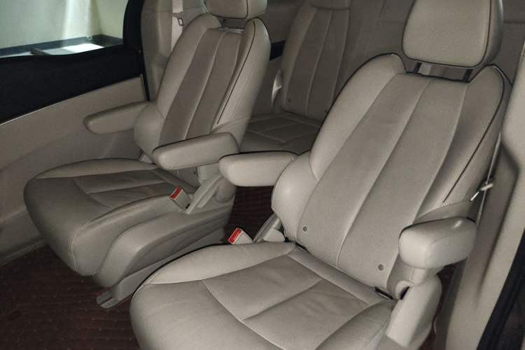 Used Buick GL8 2021 Land Cruiser Executive Class 652T Luxury Model Left Rear Seat