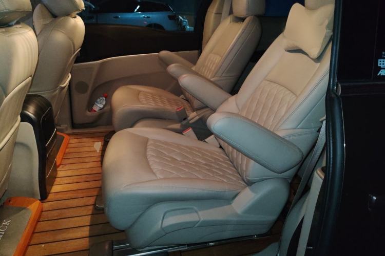 Used Buick GL8 2021 Land Cruiser Executive Class 652T Comfort Model Left Rear Seat