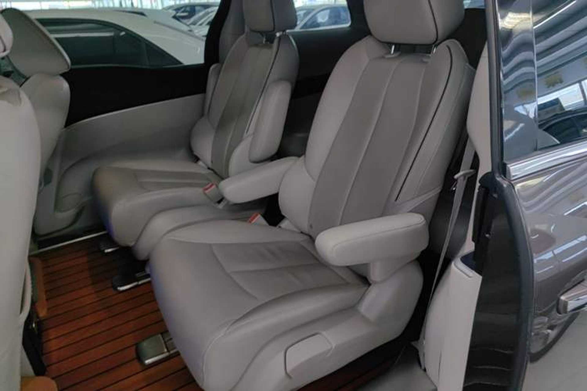Used Buick GL8 2021 Land Cruiser Executive Class 652T Luxury Model Left Rear Seat