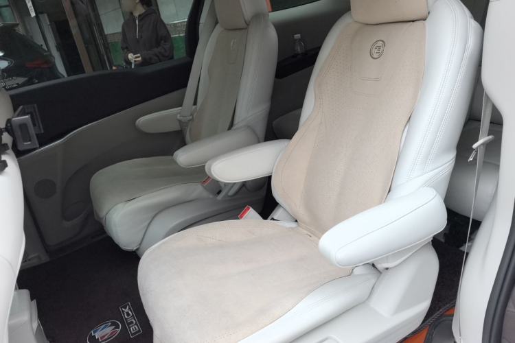 Used Buick GL8 2021 Land Cruiser Executive Class 652T Comfort Model Left Rear Seat