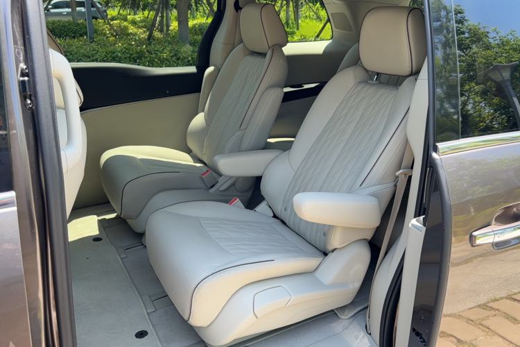 Used Buick GL8 2021 Land Cruiser Executive Class 652T Luxury Model Left Rear Seat