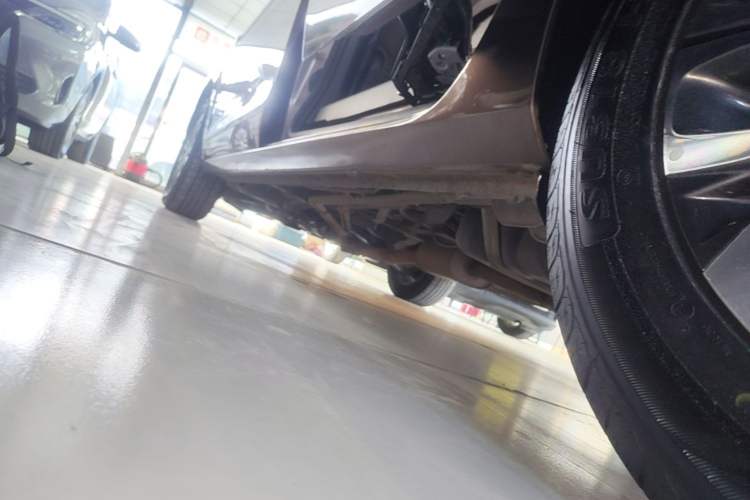 Used Buick GL8 2021 Land Cruiser Executive Class 652T Luxury Model Left Side Sill
