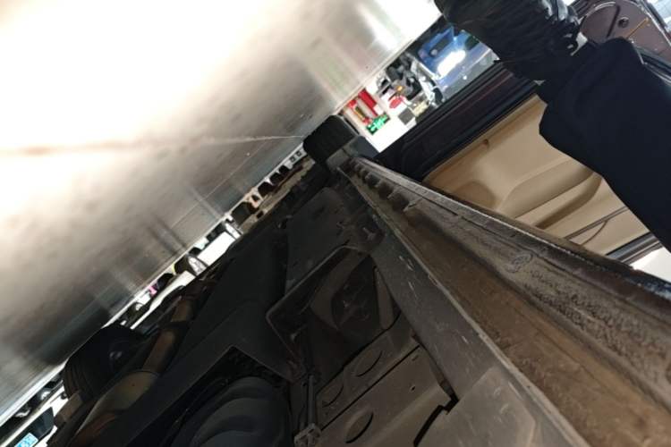 Used Buick GL8 2021 ES Land Cruiser 653T Luxury Edition Left Side Sill