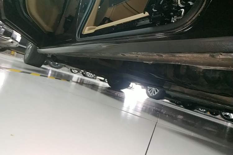 Used Buick GL8 2021 ES Land Cruiser 653T Flagship Model Left Side Sill