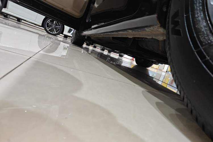 Used Buick GL8 2021 ES Land Cruiser 653T Luxury Edition Left Side Sill