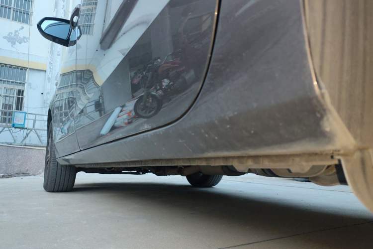 Used Buick GL8 2021 Land Cruiser Executive Class 652T Comfort Model Left Side Sill