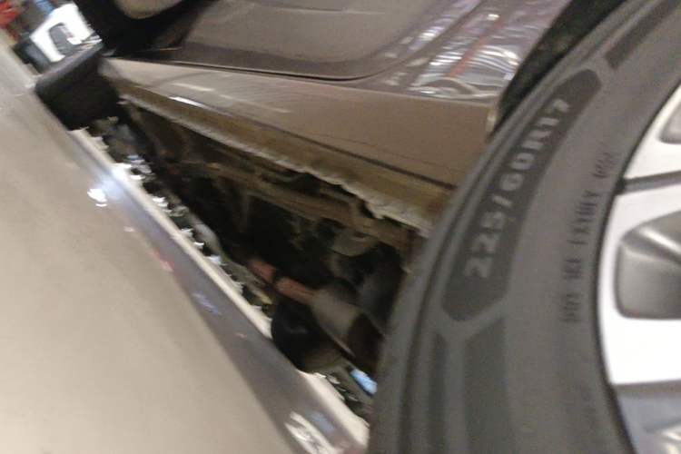 Used Buick GL8 2021 Land Cruiser Executive Class 652T Comfort Model Left Side Sill