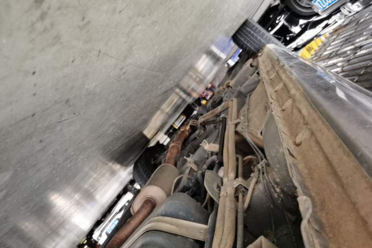 Used Buick GL8 2021 Land Cruiser Executive Class 652T Luxury Model Left Side Sill