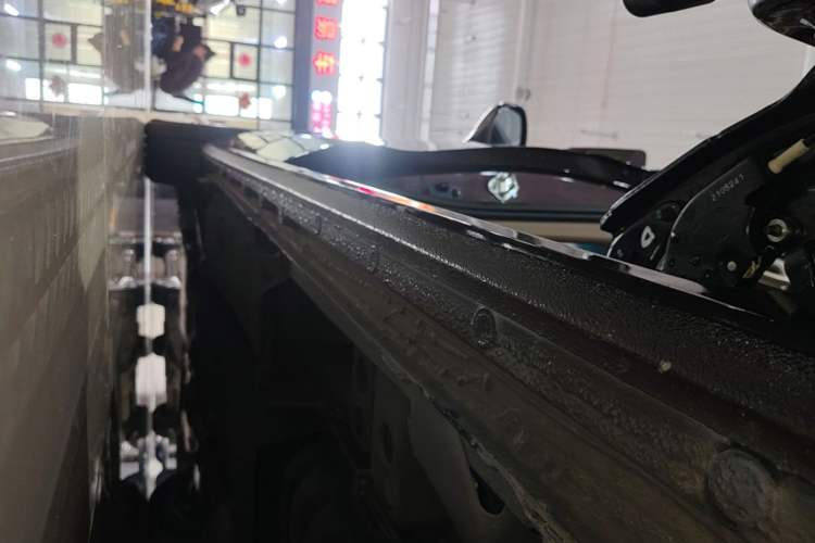 Used Buick GL8 2021 ES Land Cruiser 653T Luxury Edition Left Side Sill