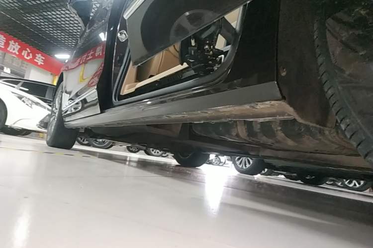 Used Buick GL8 2021 ES Land Cruiser 653T Flagship Model Left Side Sill
