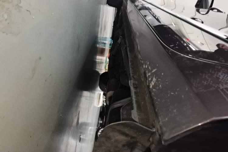 Used Buick GL8 2021 Land Cruiser Executive 652T Premium Model Left Side Sill