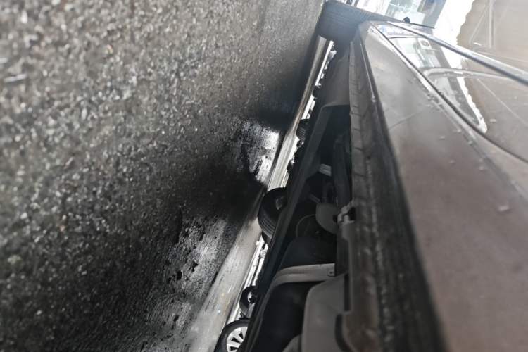 Used Buick GL8 2021 Land Cruiser Executive 652T Premium Model Left Side Sill