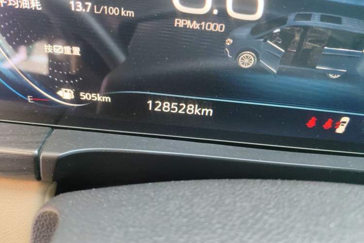 Used Buick GL8 2021 ES Land Cruiser 653T Luxury Edition Odometer Close Up