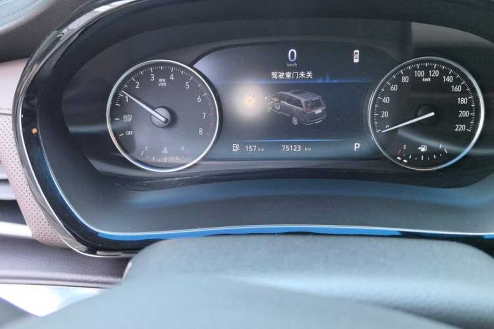 Used Buick GL8 2021 Land Cruiser Executive Class 652T Comfort Model Odometer Close Up