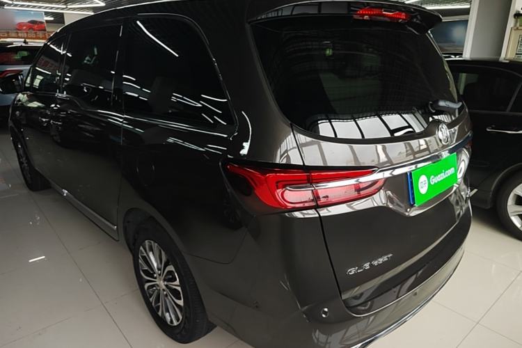 Used Buick GL8 2021 Land Cruiser Executive 652T Premium Model Rear Left 45 Deg