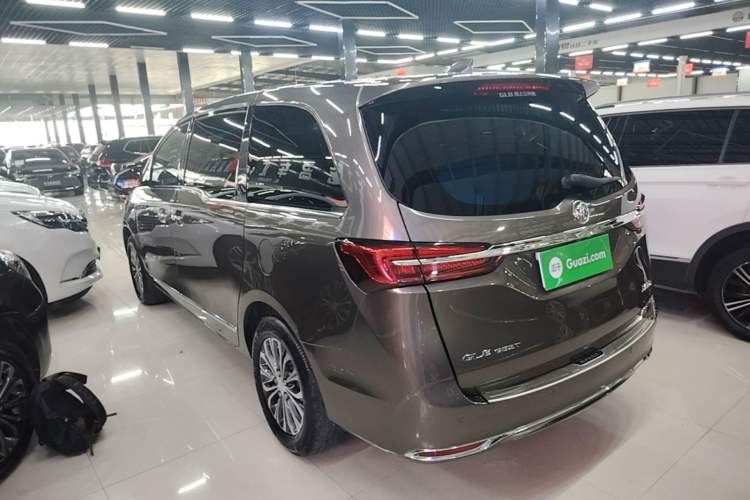 Used Buick GL8 2021 Land Cruiser Executive Class 652T Luxury Model Rear Left 45 Deg