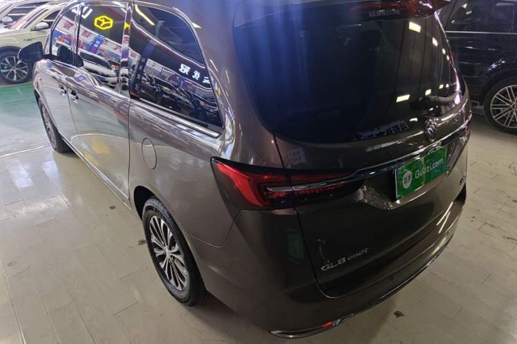 Used Buick GL8 2021 Land Cruiser Executive Class 652T Luxury Model Rear Left 45 Deg