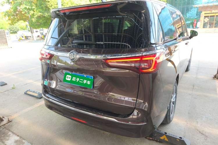 Used Buick GL8 2021 ES Land Cruiser 653T Luxury Edition Rear Right 45 Deg