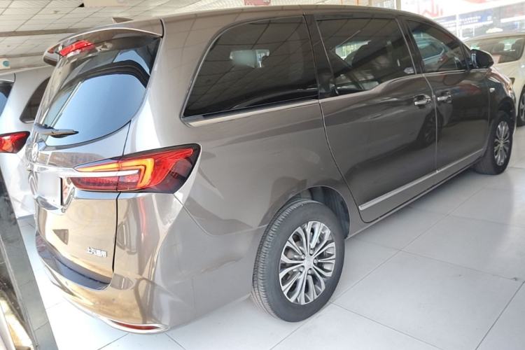 Used Buick GL8 2021 Land Cruiser Executive Class 652T Luxury Model Rear Right 45 Deg