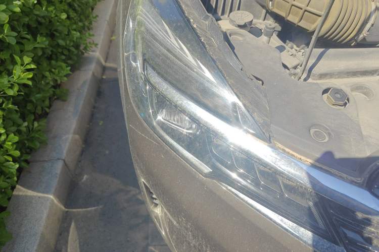 Used Buick GL8 2021 Land Cruiser Executive Class 652T Luxury Model Right Front Headlight