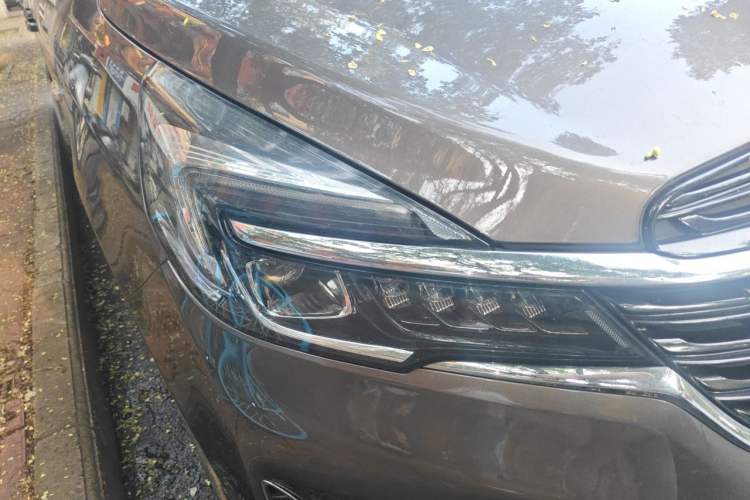 Used Buick GL8 2021 Land Cruiser Executive Class 652T Comfort Model Right Front Headlight