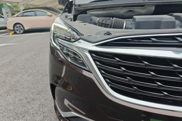 Used Buick GL8 2021 ES Land Cruiser 653T Luxury Edition Right Front Headlight