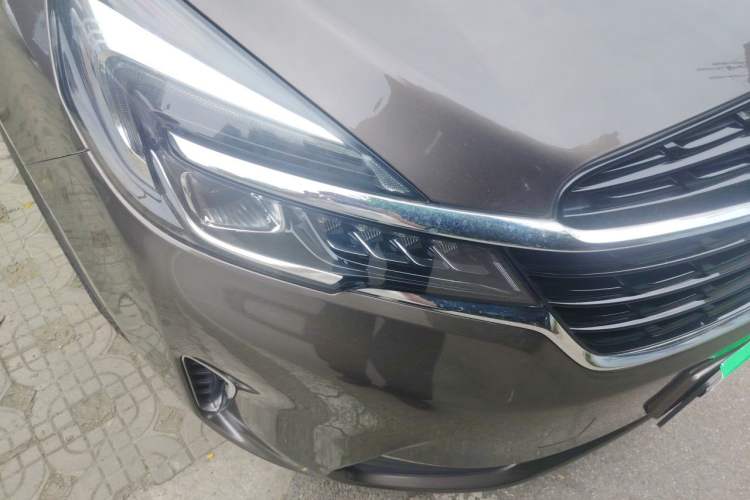 Used Buick GL8 2021 Land Cruiser Executive Class 652T Luxury Model Right Front Headlight