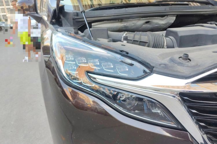 Used Buick GL8 2021 ES Land Cruiser 653T Luxury Edition Right Front Headlight